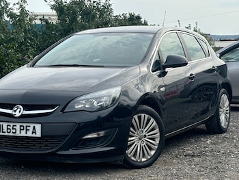 Used Vauxhall Astra 2015 for sale - 75615711: Photo