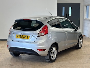 Used Ford Fiesta 2016 for sale - 79324057: Photo