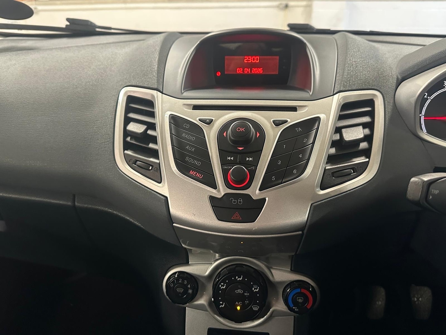 Used Ford Fiesta 2011 for sale - 78135247: Photo 21