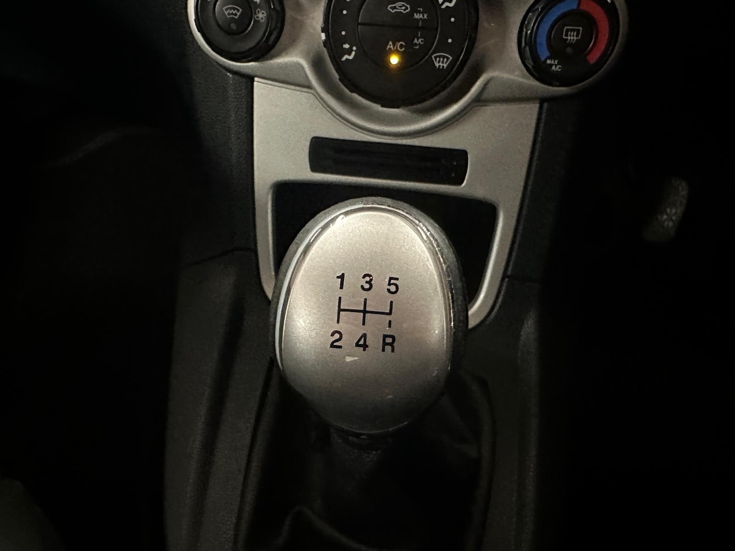 Used Ford Fiesta 2011 for sale - 78135247: Photo 22