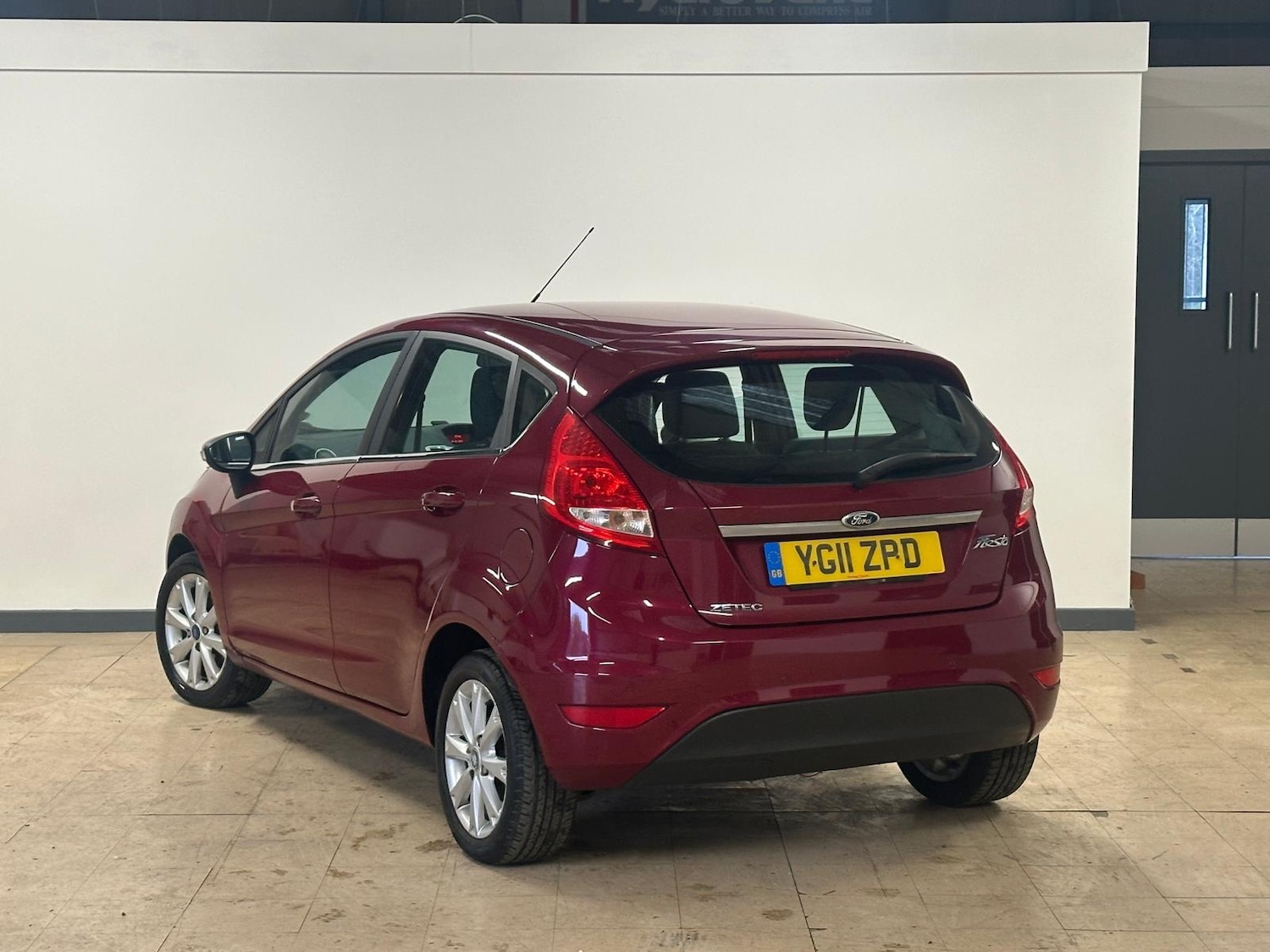 Used Ford Fiesta 2011 for sale - 78135247: Photo 4