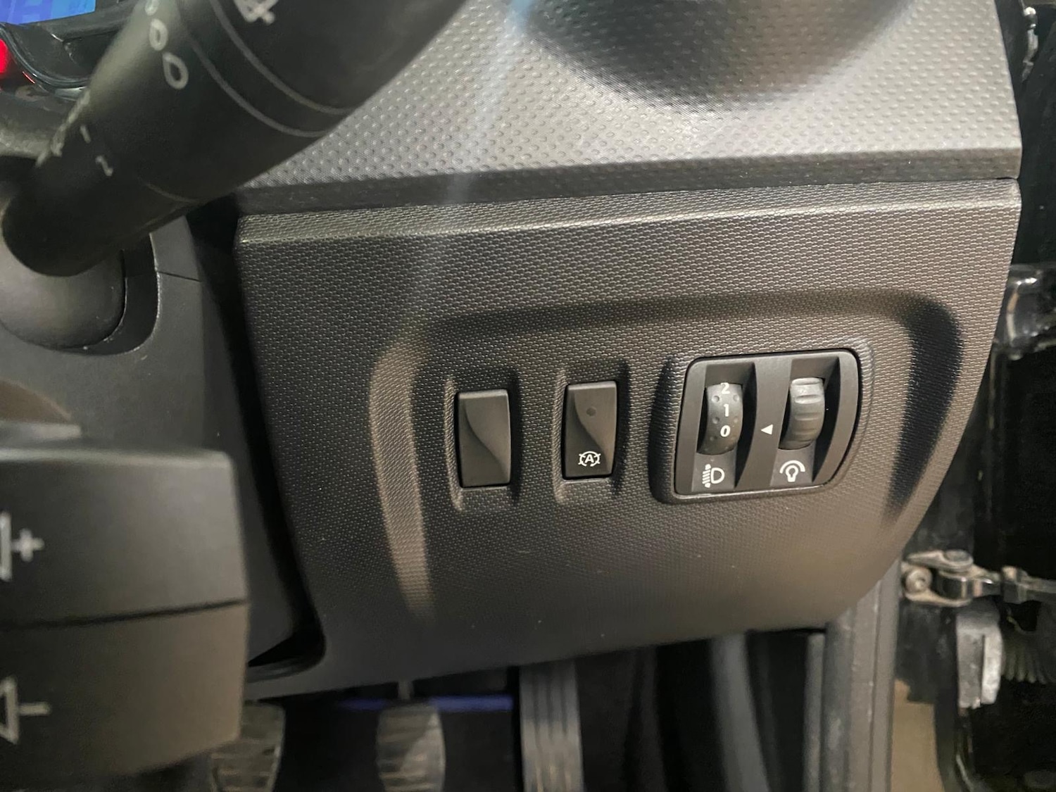 Used Renault Captur 2014 for sale - 78146104: Photo 29