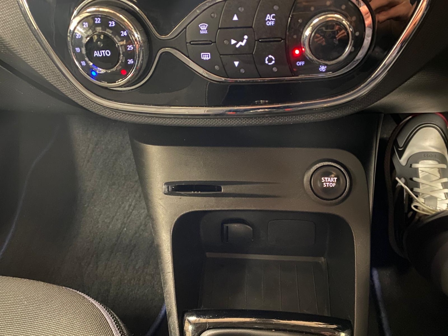 Used Renault Captur 2014 for sale - 78146104: Photo 34