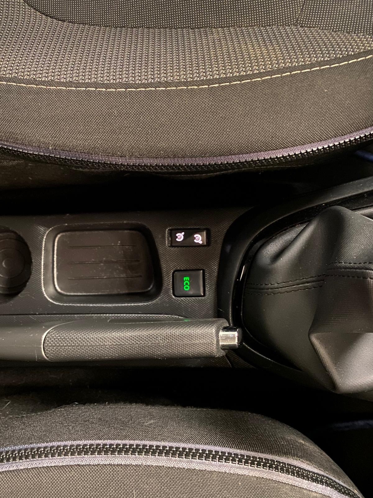 Used Renault Captur 2014 for sale - 78146104: Photo 35