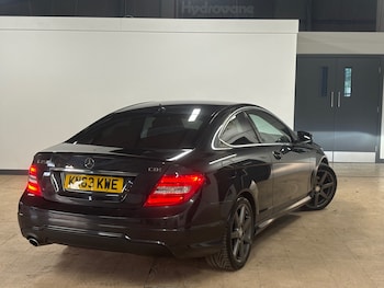 Used Mercedes-Benz C Class 2013 for sale - 79025794: Photo