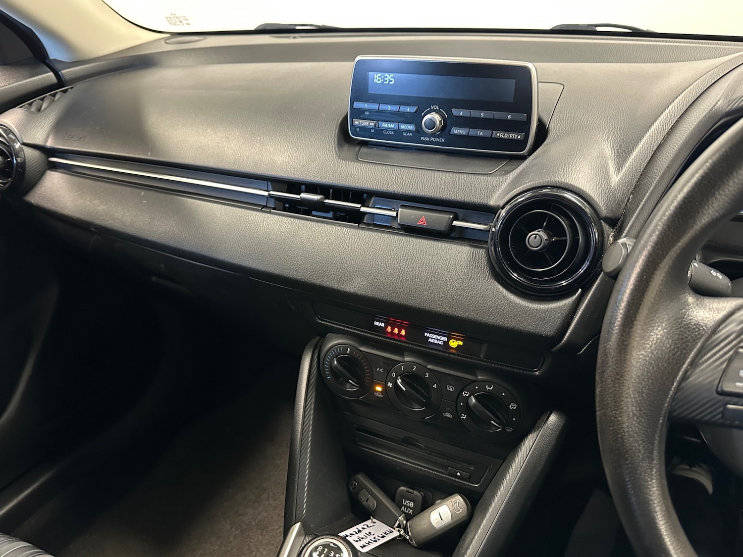 Used Mazda Mazda2 2016 for sale - 77906168: Photo 15