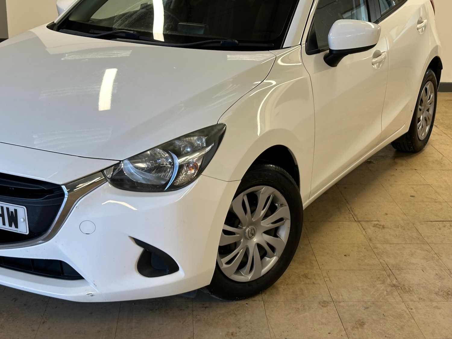 Used Mazda Mazda2 2016 for sale - 77906168: Photo 2