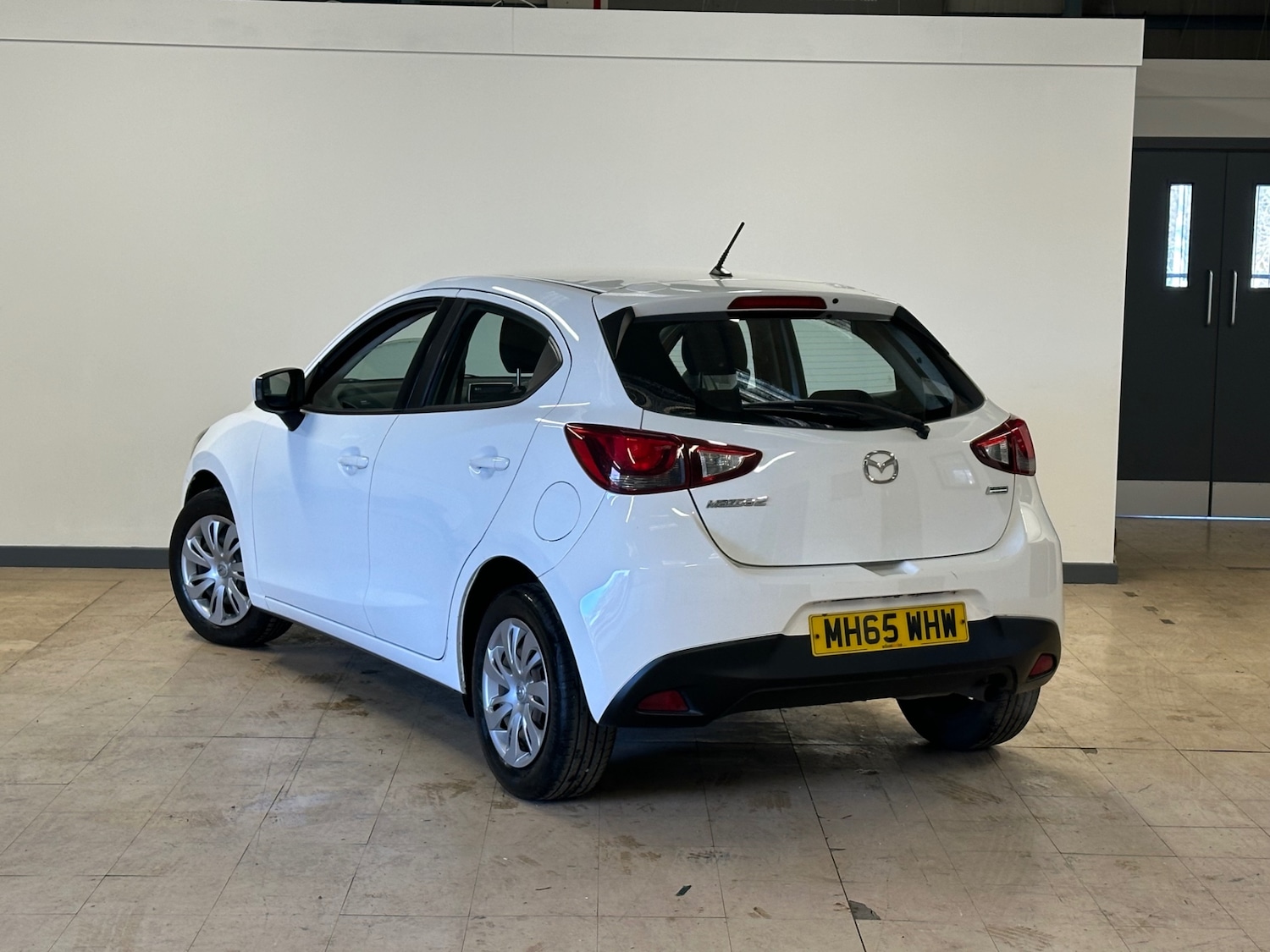 Used Mazda Mazda2 2016 for sale - 77906168: Photo 6
