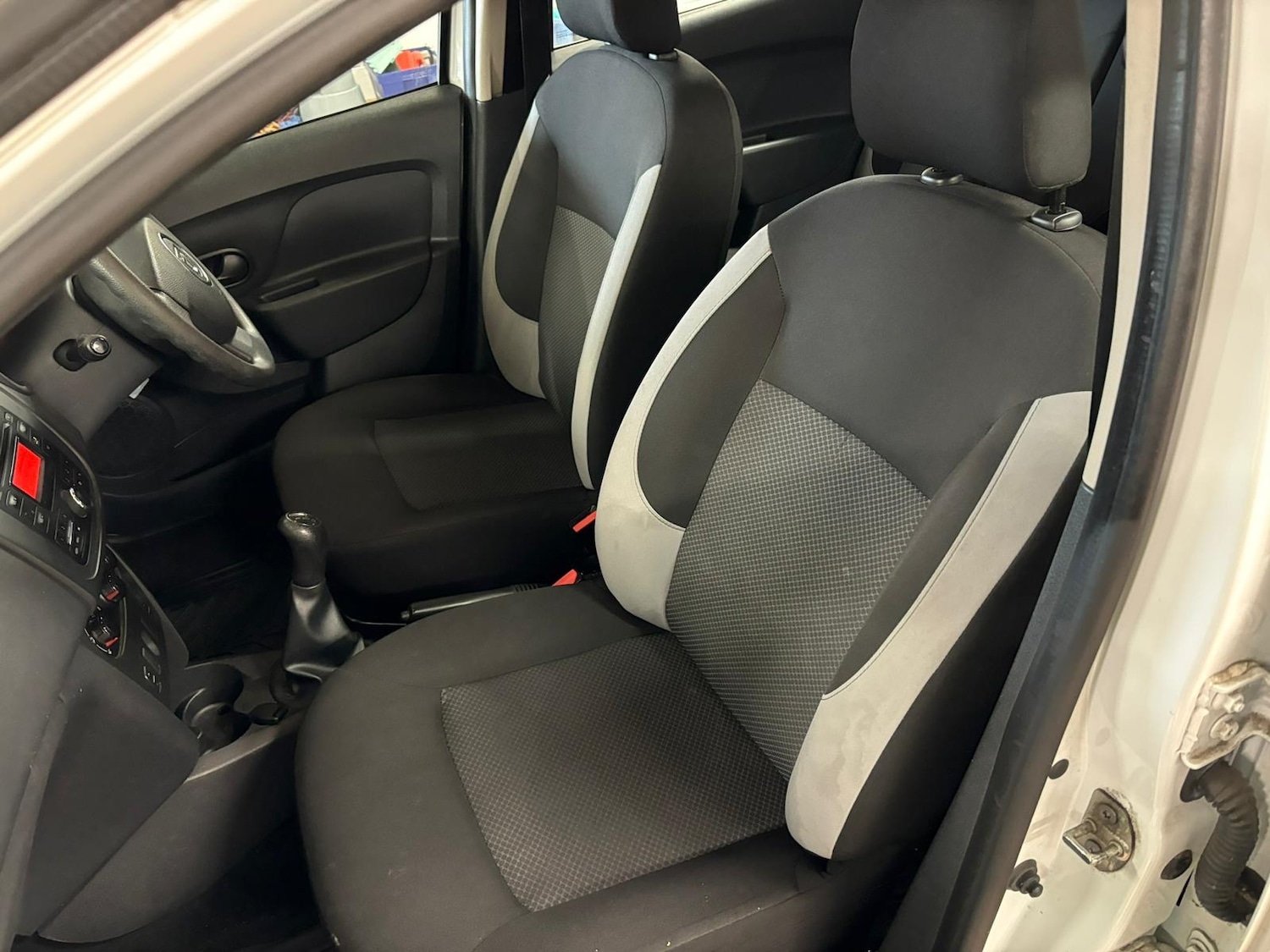 Used Dacia Sandero 2016 for sale - 77906745: Photo 12