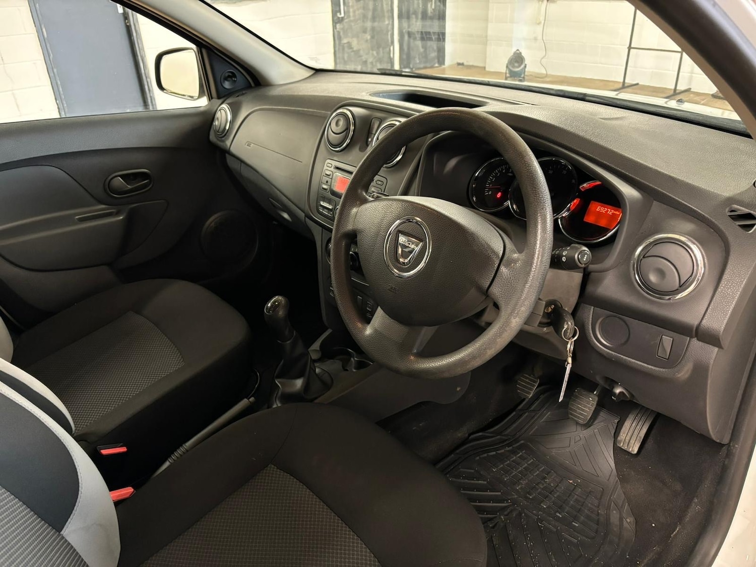 Used Dacia Sandero 2016 for sale - 77906745: Photo 8