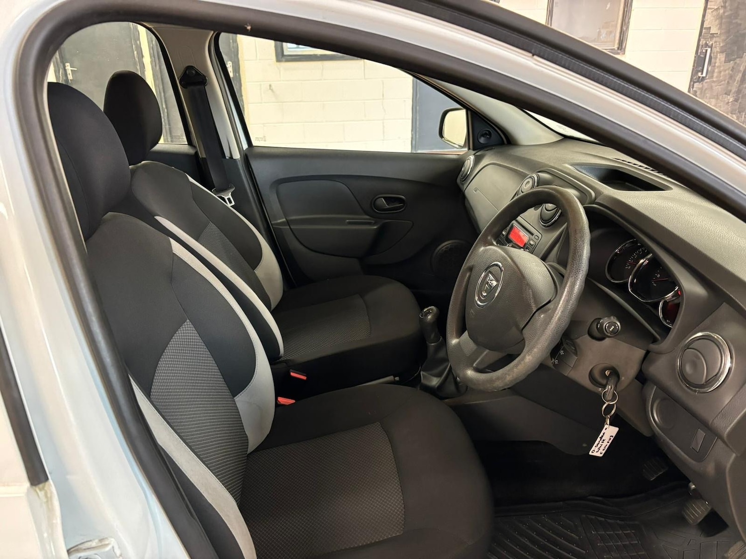 Used Dacia Sandero 2016 for sale - 77906745: Photo 9