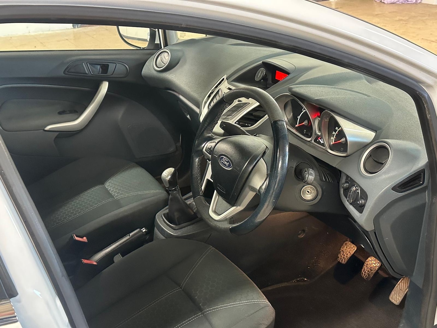 Used Ford Fiesta 2010 for sale - 78219803: Photo 17