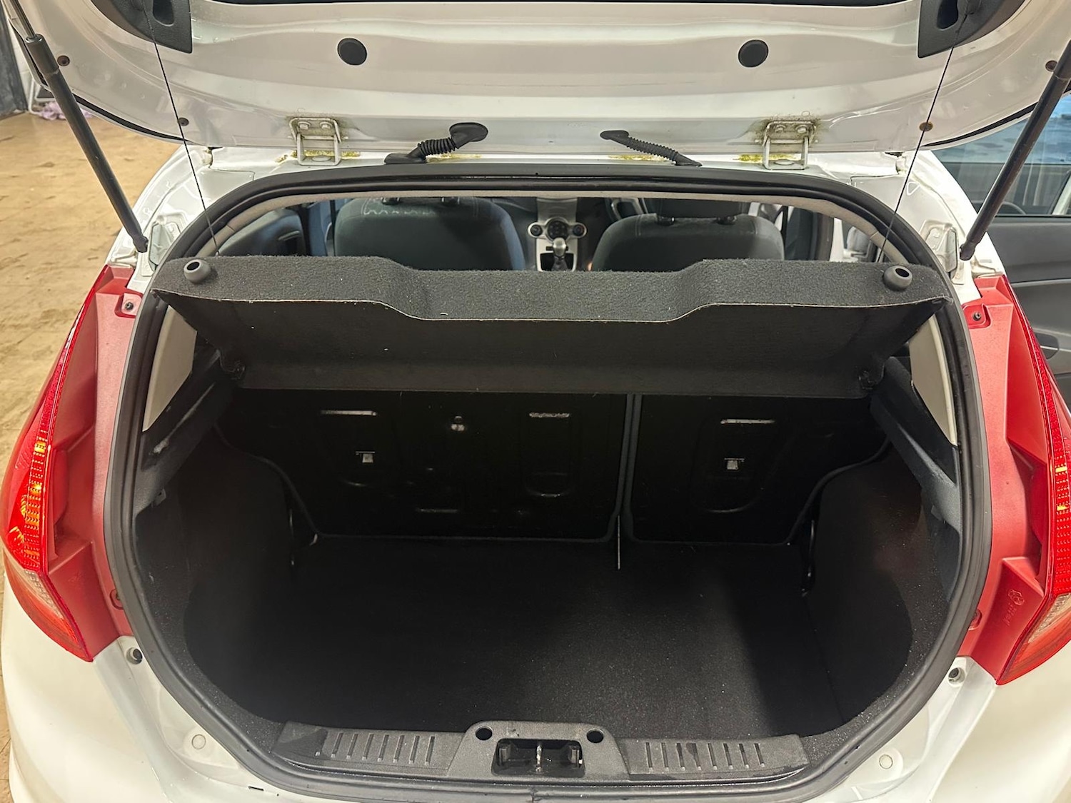 Used Ford Fiesta 2010 for sale - 78219803: Photo 23