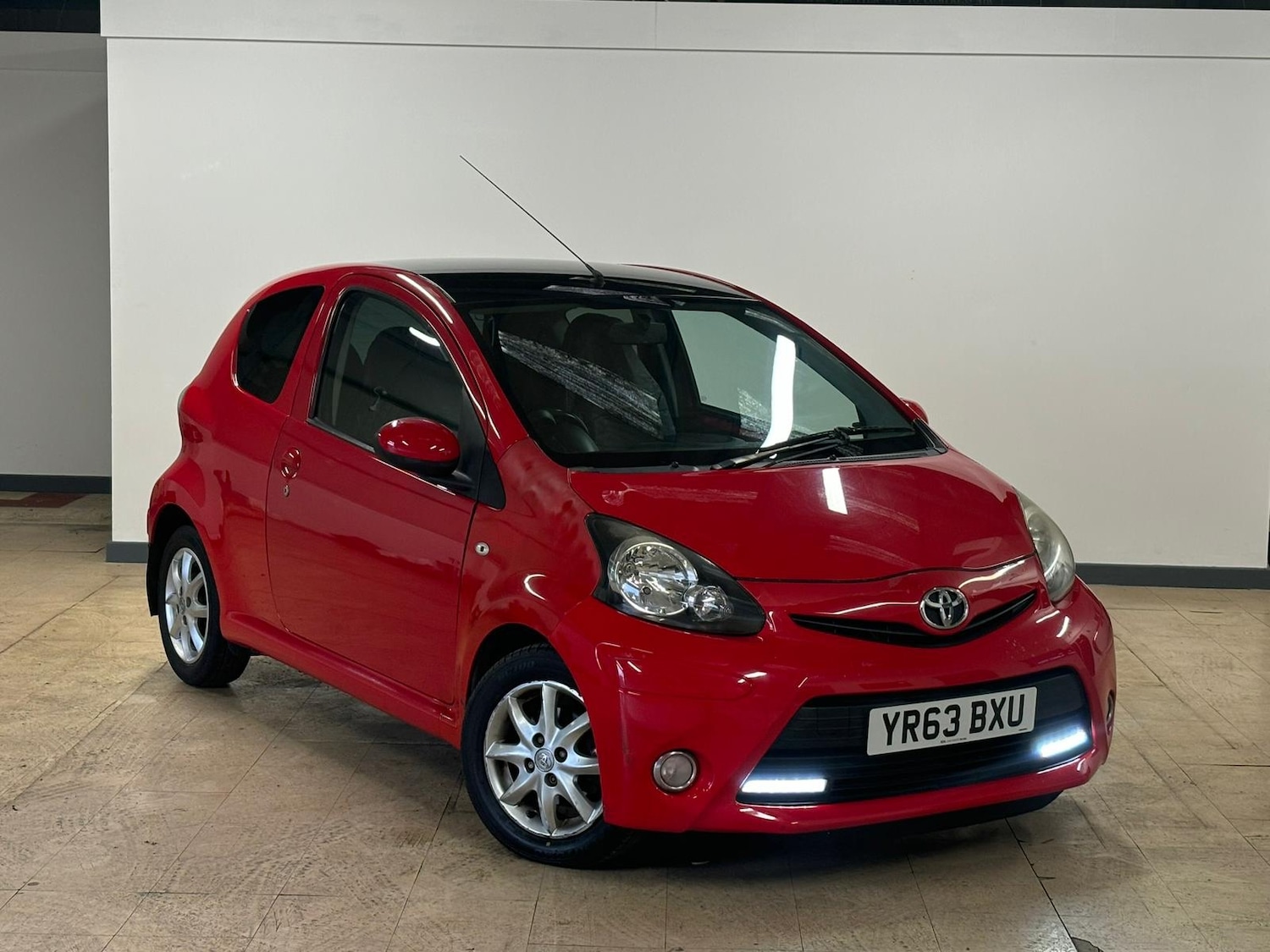 Used Toyota AYGO 2013 for sale - 77906752: Photo 3