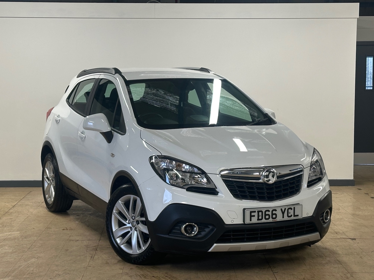 Used Vauxhall Mokka 2016 for sale - 77902930: Photo 2
