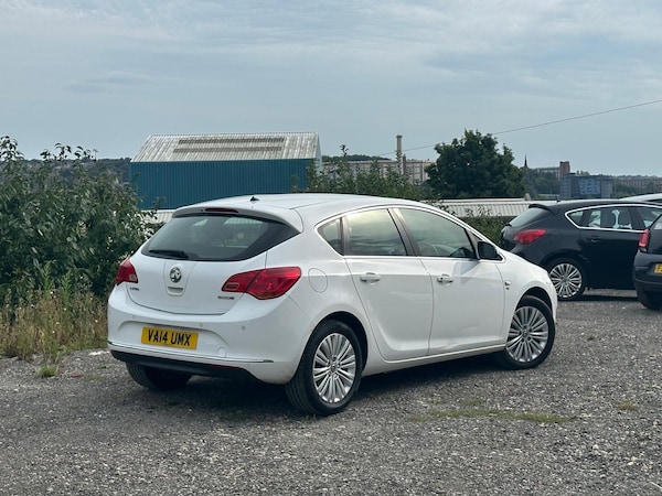 Used Vauxhall Astra 2014 for sale - 75615719: Photo 3