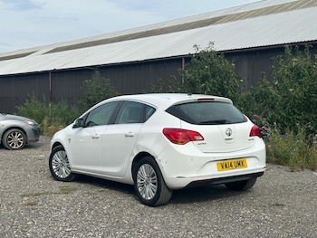 Used Vauxhall Astra 2014 for sale - 75615719: Photo