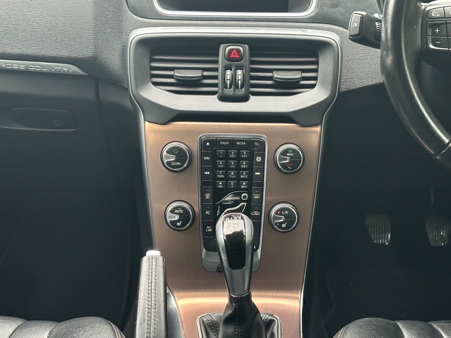 Used Volvo V40 2015 for sale - 78147686: Photo 26