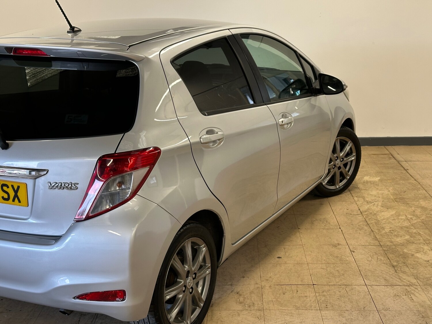 Used Toyota Yaris 2013 for sale - 77903405: Photo 11