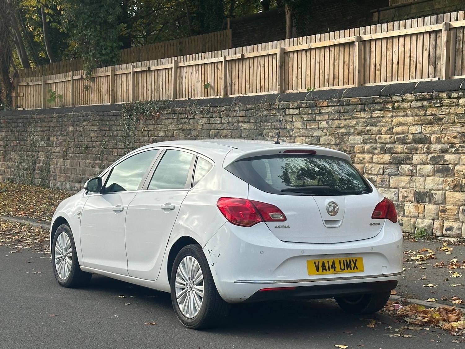 Used Vauxhall Astra 2014 for sale - 76565561: Photo 4