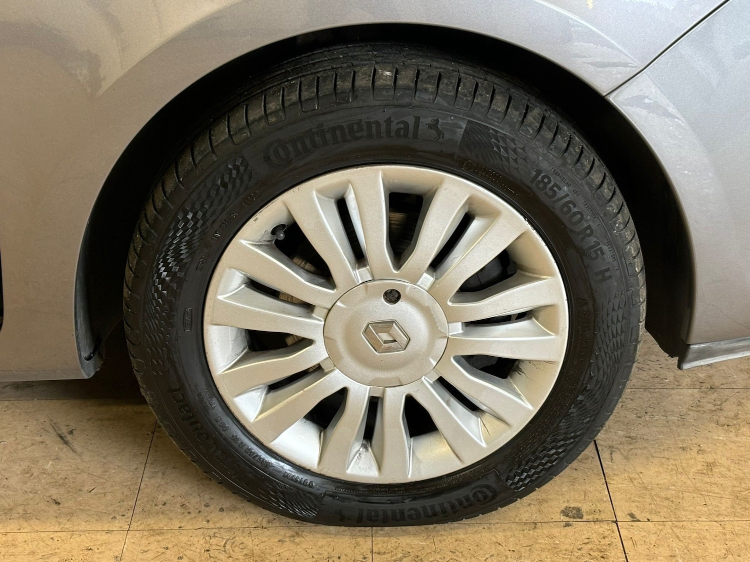 Used Renault Clio 2010 for sale - 77906308: Photo 15