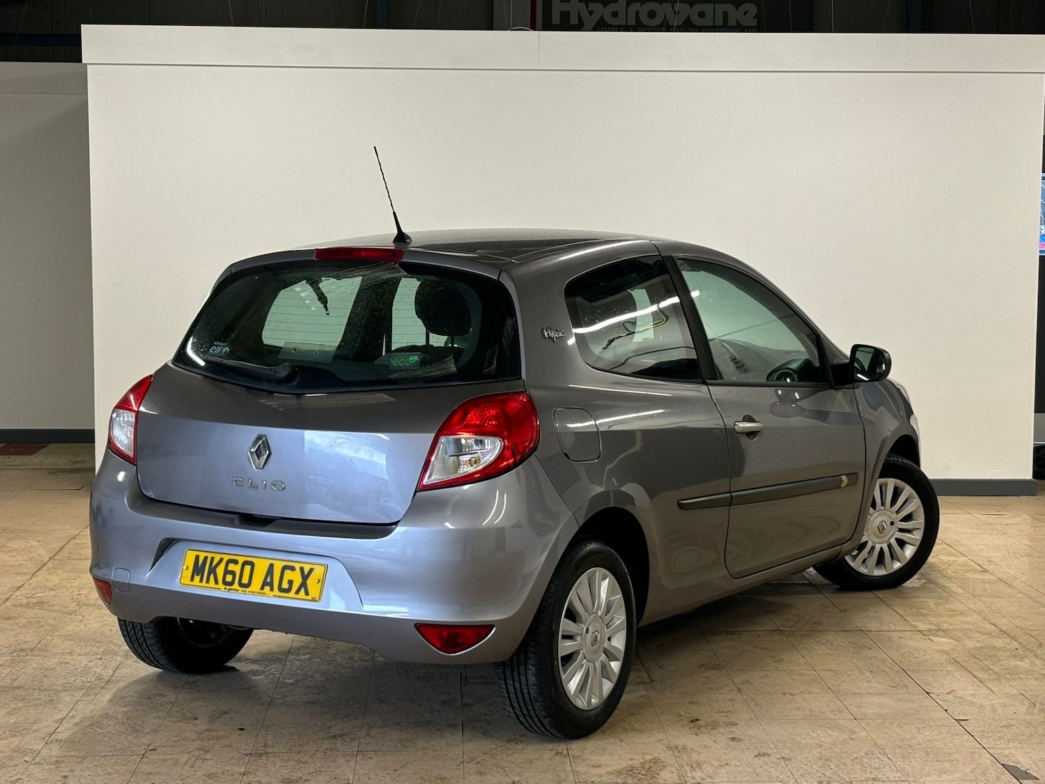 Used Renault Clio 2010 for sale - 77906308: Photo 5