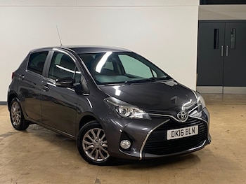 Used Toyota Yaris 2016 for sale - 79315360: Photo