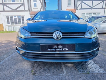 Used Volkswagen Golf 2017 for sale - 78891083: Photo