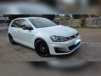 Used Volkswagen Golf 2015 for sale - 78854423: Photo