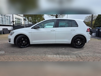 Used Volkswagen Golf 2015 for sale - 78854423: Photo
