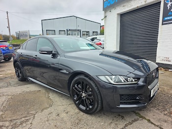 Used Jaguar XE 2016 for sale - 76391273: Photo