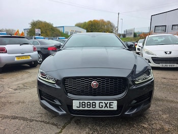Used Jaguar XE 2016 for sale - 76391273: Photo