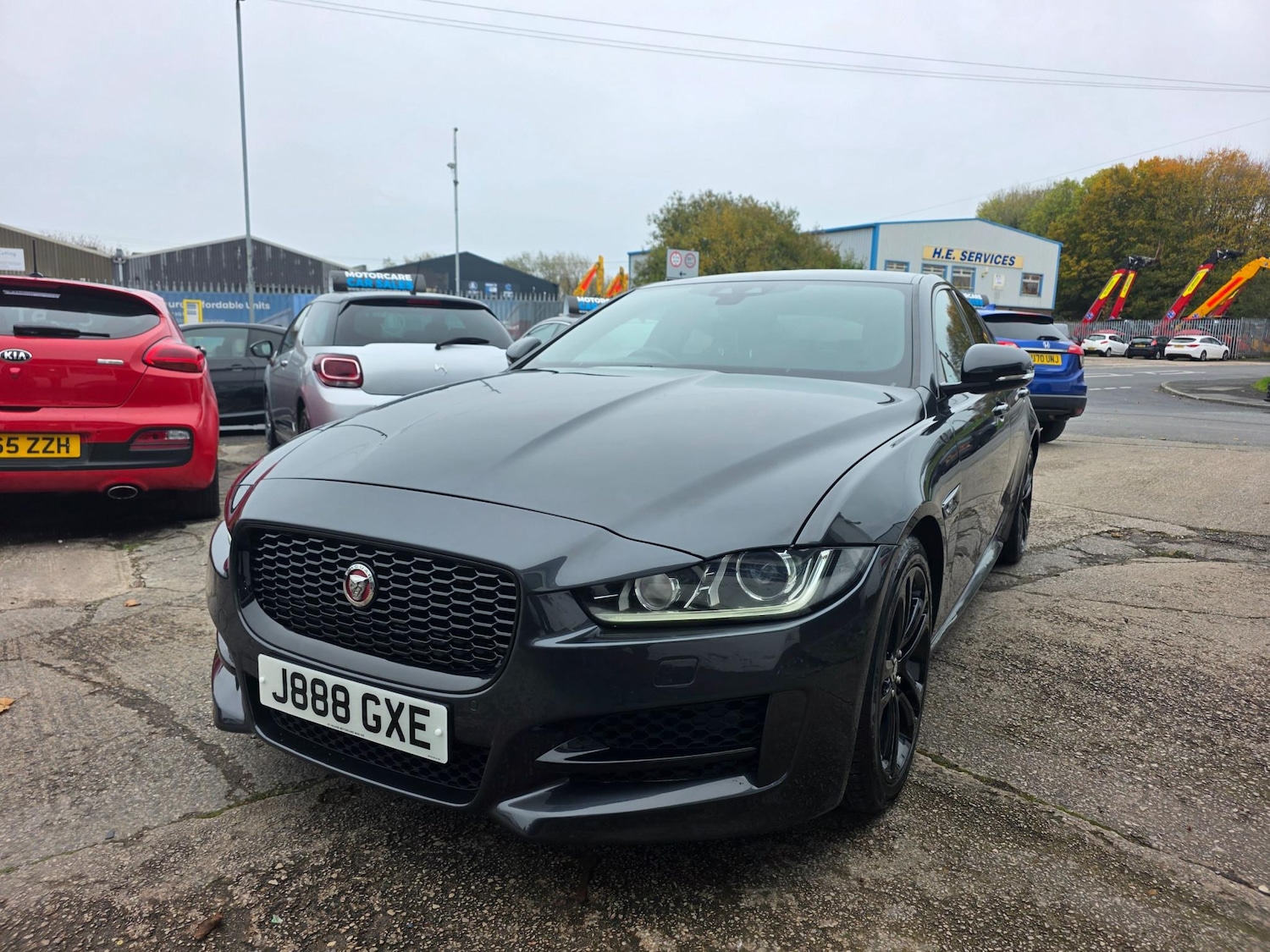 Used Jaguar XE 2016 for sale - 76391273: Photo 4