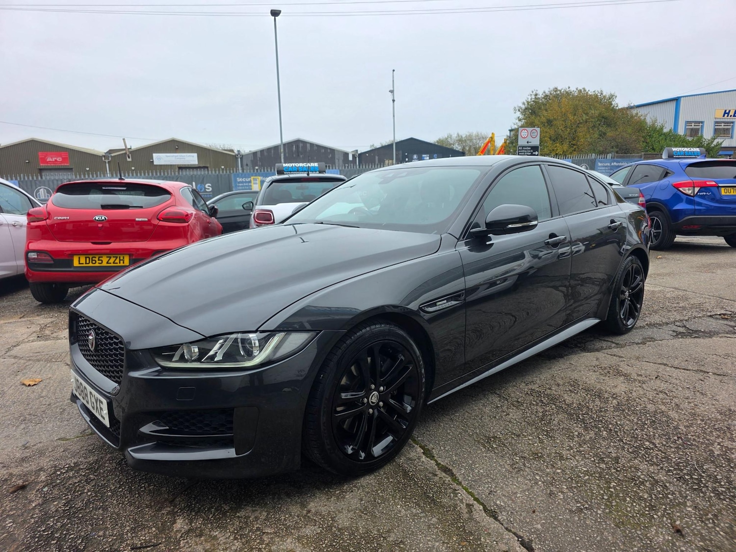 Used Jaguar XE 2016 for sale - 76391273: Photo 7
