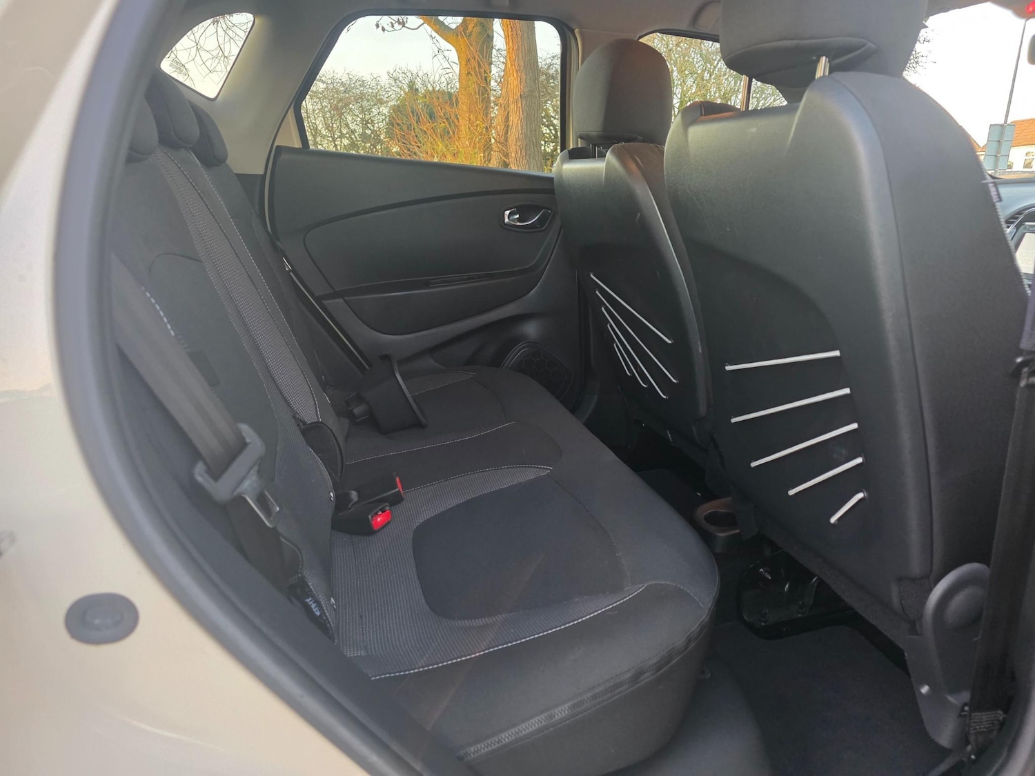 Used Renault Captur 2016 for sale - 76461315: Photo 12