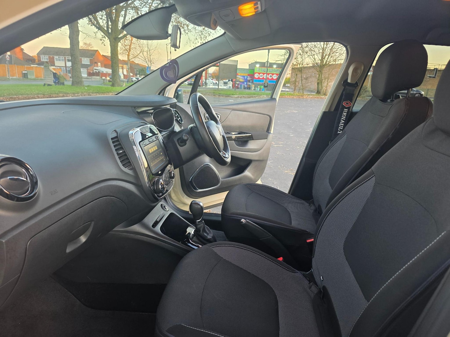 Used Renault Captur 2016 for sale - 76461315: Photo 15