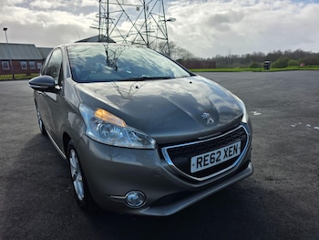 Used Peugeot 208 2012 for sale - 77919028: Photo