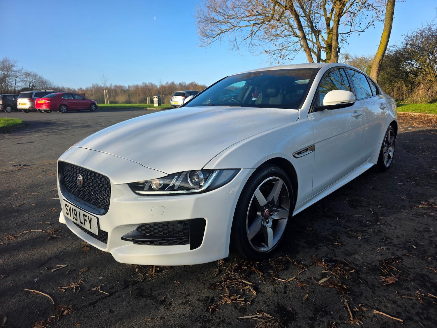 Used Jaguar XE 2019 for sale - 76895955: Photo 2