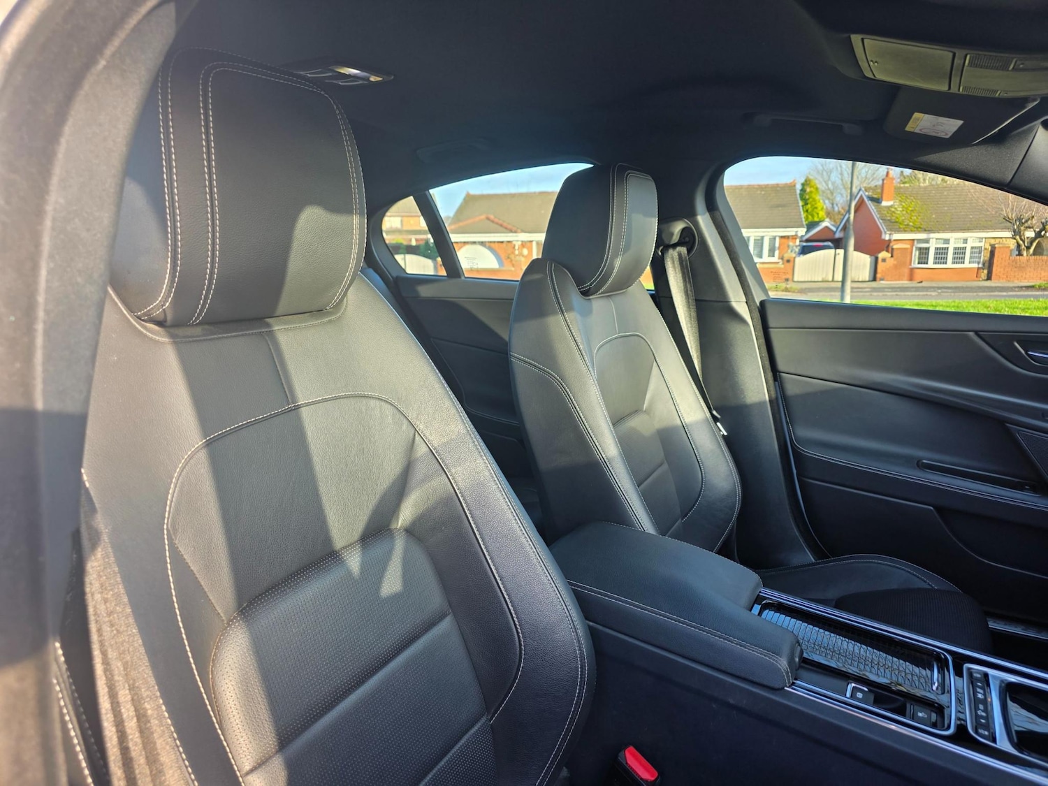 Used Jaguar XE 2019 for sale - 76895955: Photo 25