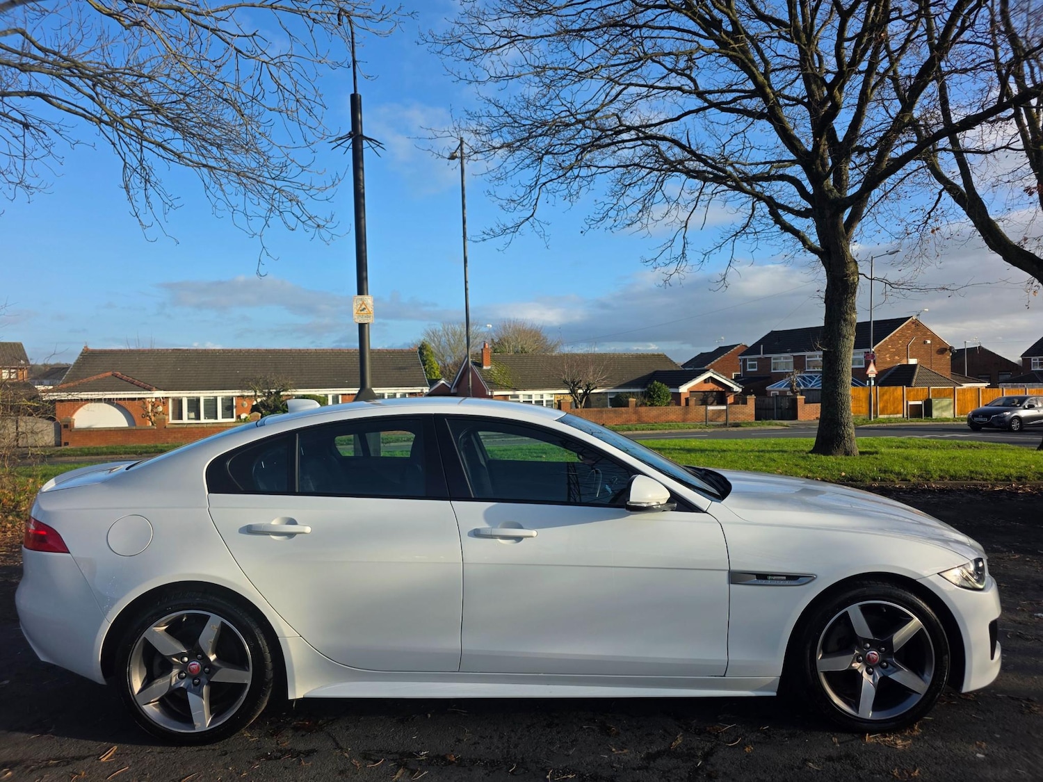 Used Jaguar XE 2019 for sale - 76895955: Photo 7