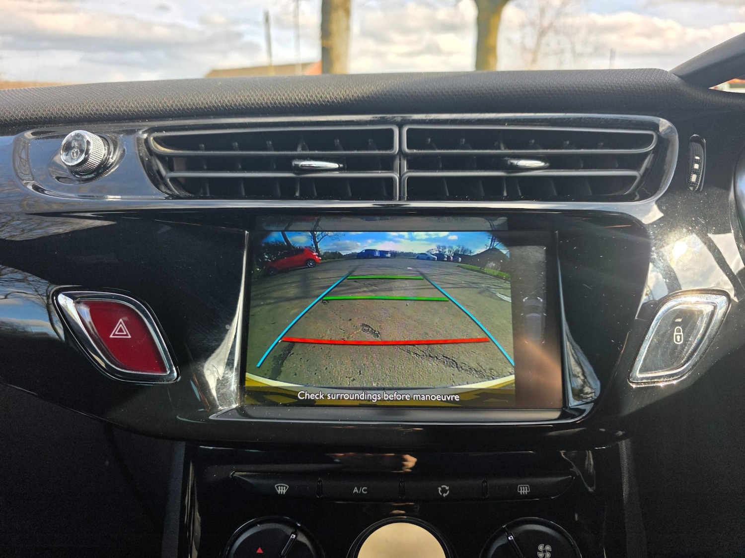 Used DS Automobiles DS 3 2017 for sale - 77607908: Photo 21