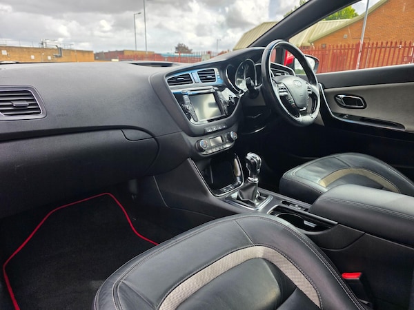 Used Kia Pro Ceed 2015 for sale - 75487248: Photo 19