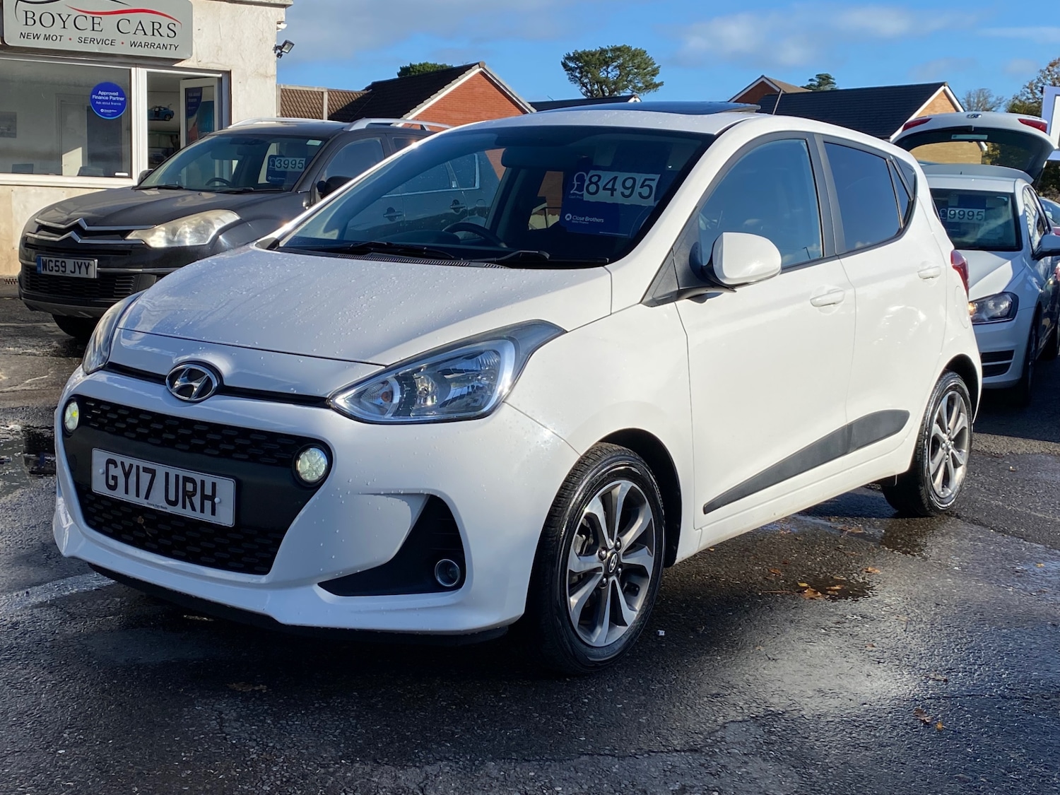 Used Hyundai i10 2017 for sale - 76256954: Photo 1