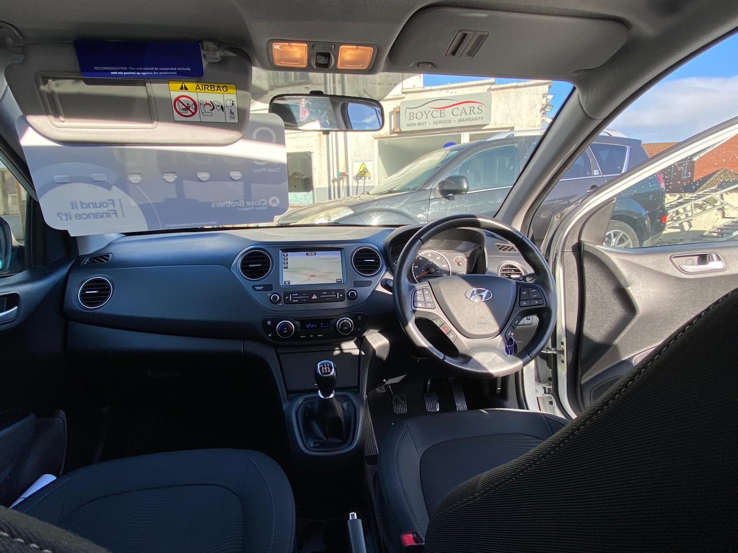 Used Hyundai i10 2017 for sale - 76256954: Photo 13