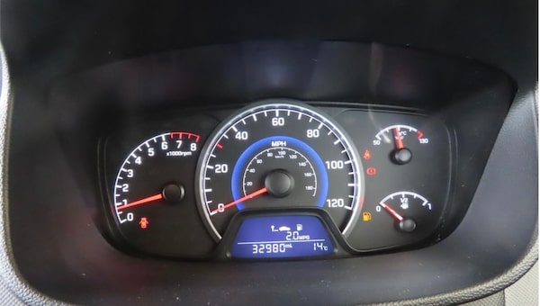 Used Hyundai i10 2017 for sale - 76256954: Photo 3