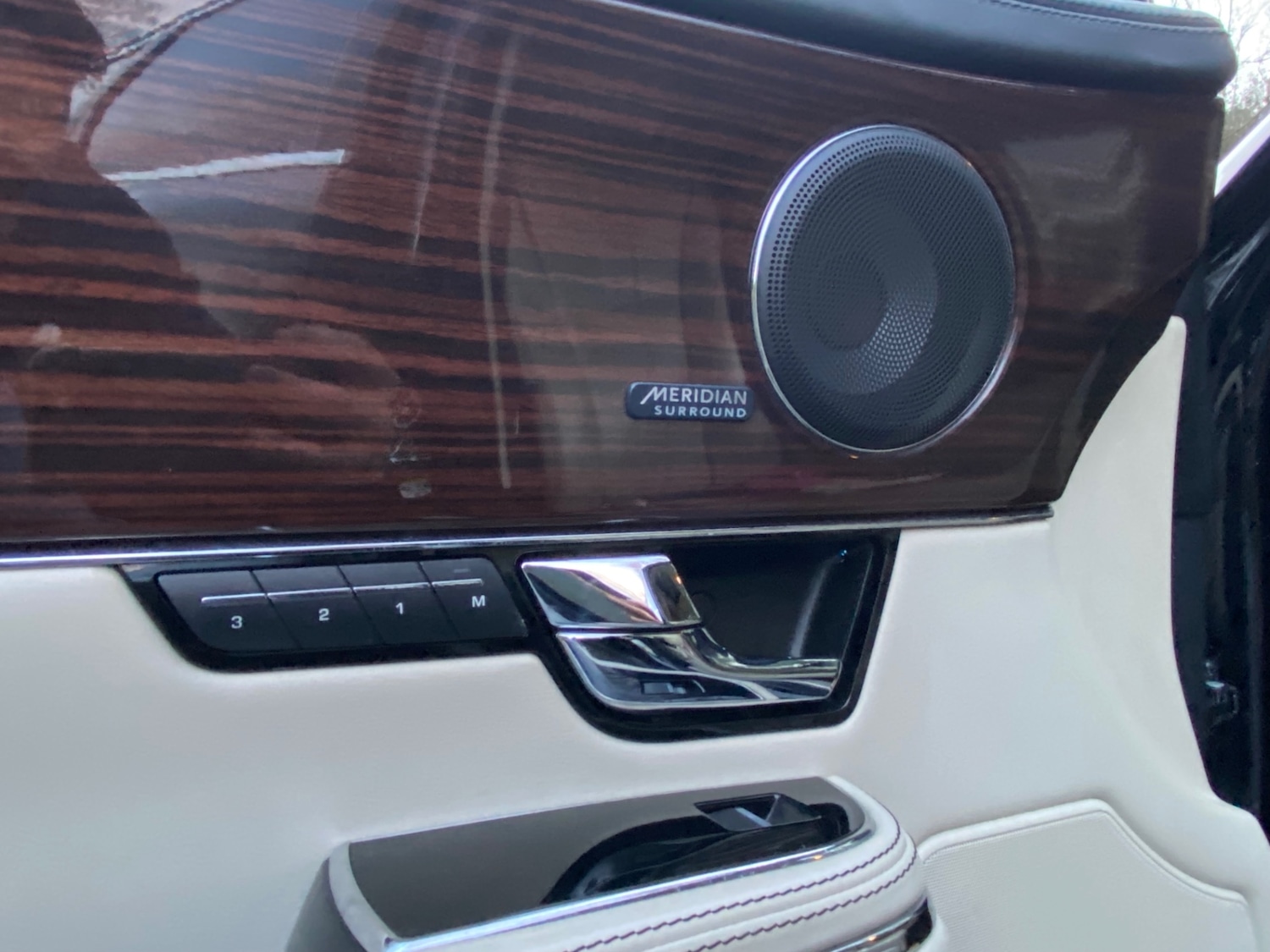 Used Jaguar XJ 2013 for sale - 77129905: Photo 19