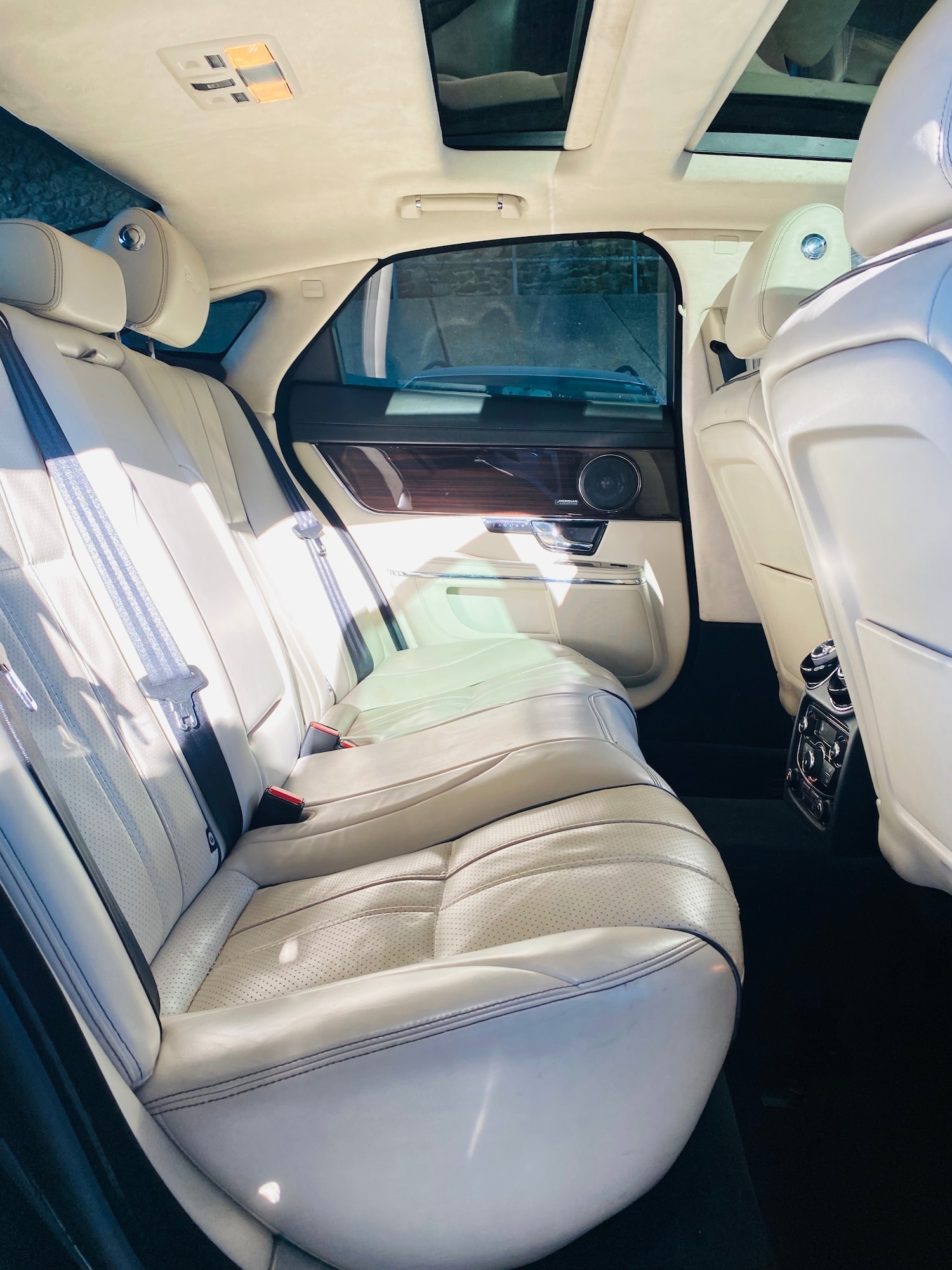 Used Jaguar XJ 2013 for sale - 77129905: Photo 23