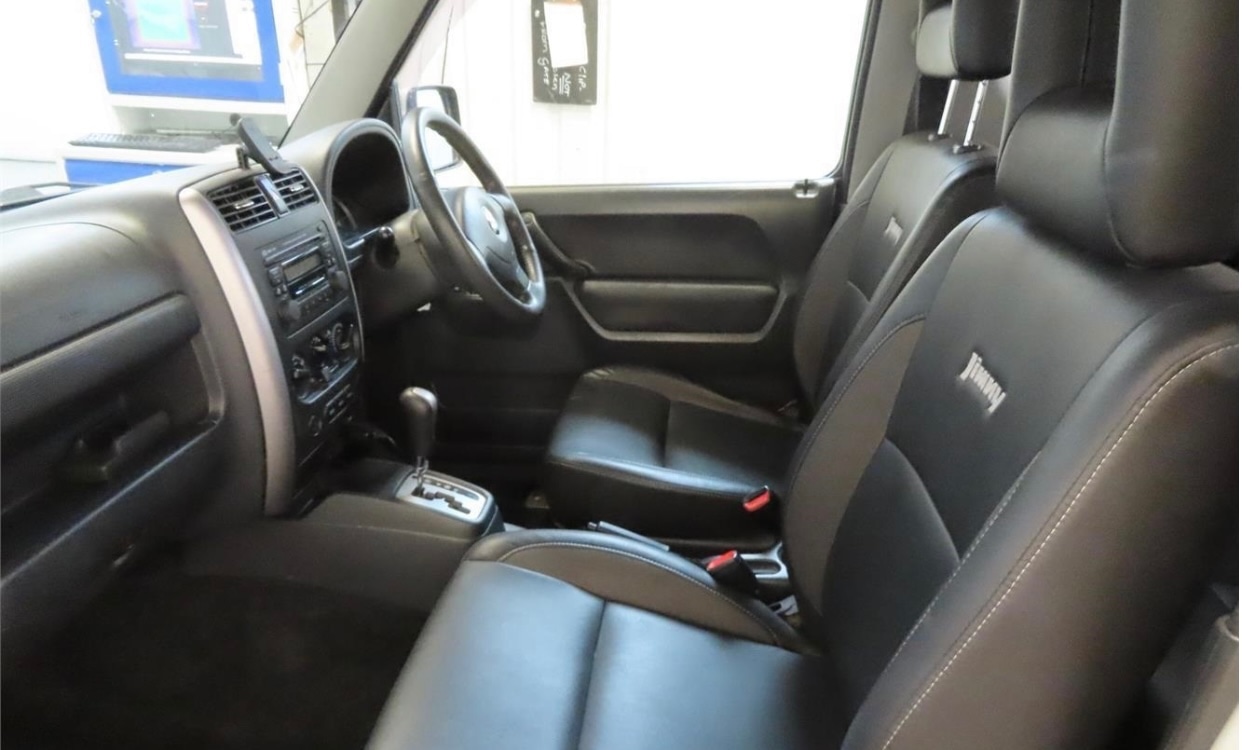 Used Suzuki Jimny 2012 for sale - 75912429: Photo 4