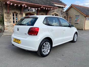 Used Volkswagen Polo 2011 for sale - 75683028: Photo