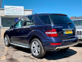 Used Mercedes-Benz M-Class 2010 for sale - 69418551: Photo
